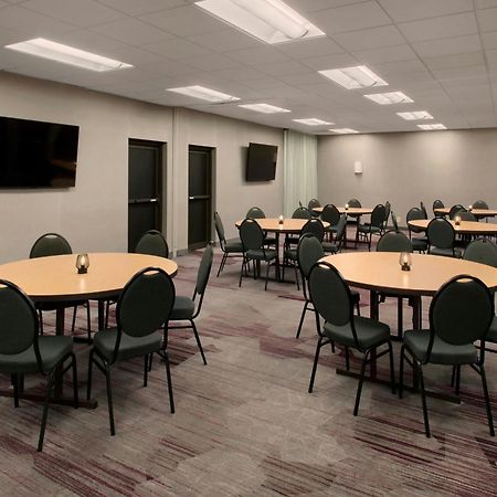 Отель Courtyard By Marriott Mt. Laurel Маунт-Лорел Экстерьер фото