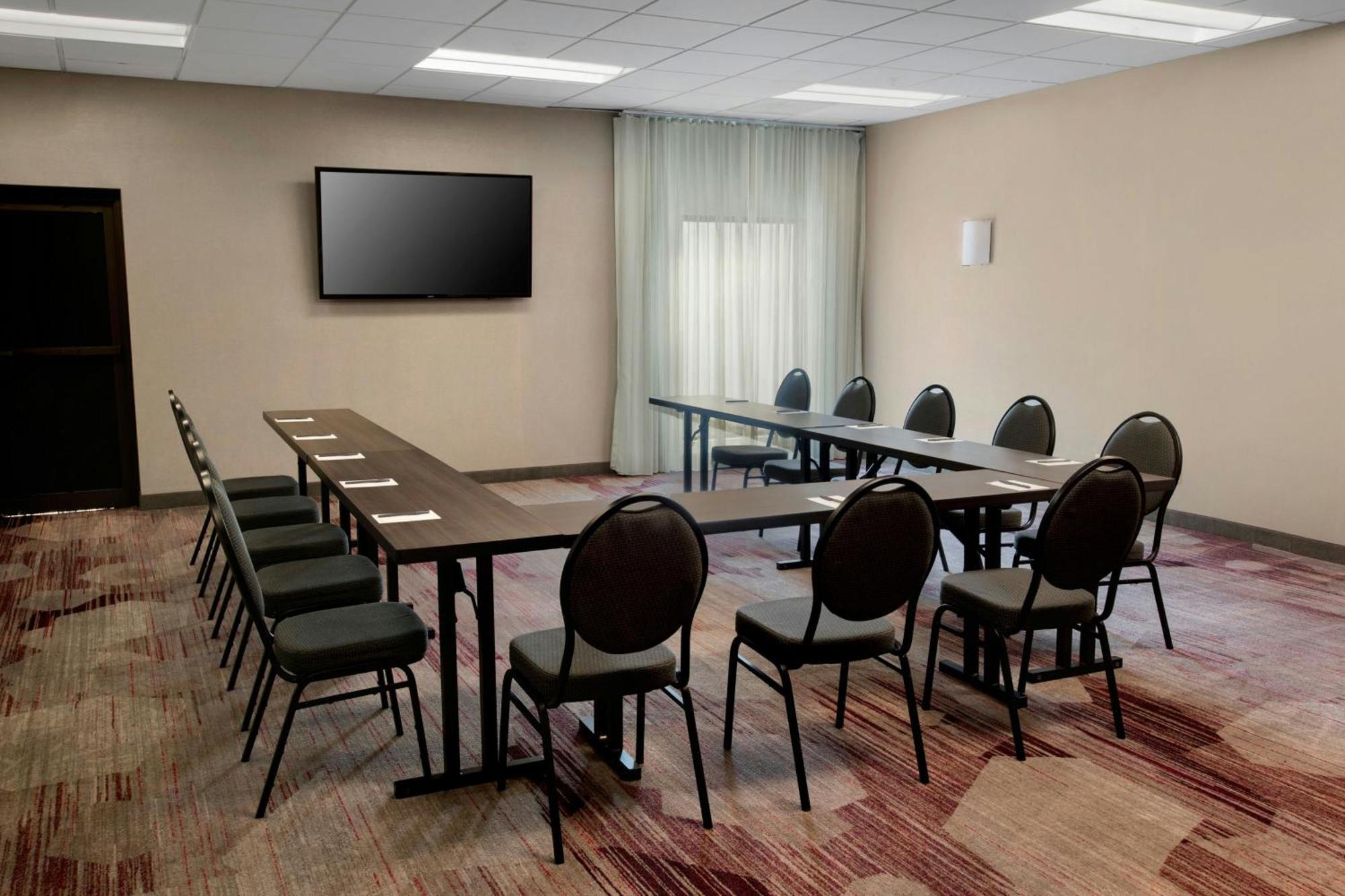Отель Courtyard By Marriott Mt. Laurel Маунт-Лорел Экстерьер фото